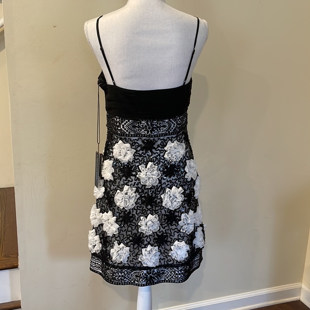 Sue Wong Black Dress with White Floral Appliqué - Picture 8 of 14